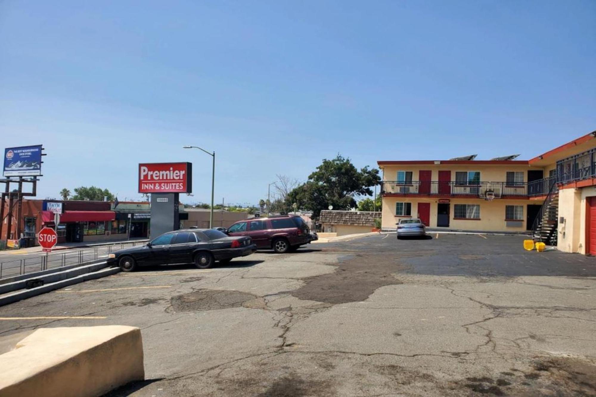 Premier Inn & Suites -Listing Partner Oakland Bagian luar foto